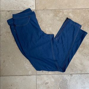 HUE Leggings S ultra soft denim Like New!